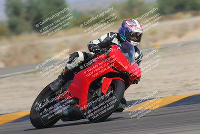 media/Sep-30-2023-SoCal Trackdays (Sat) [[636657bffb]]/Turn 4 (945am)/